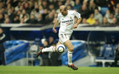 熊猫电竞-乌奈西蒙守护球队胜利